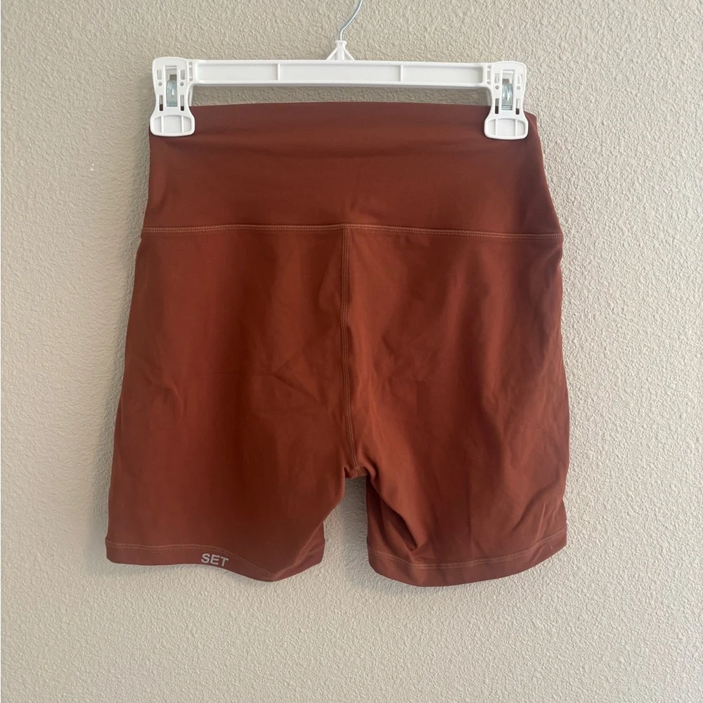 SET Active Women's Bike Shorts in Rust - Picture 3 of 3